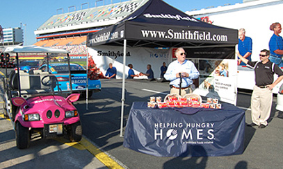 Pro Bono - Smithfield Helping Hungry Homes 2013 Memorial Day Donation Tour 