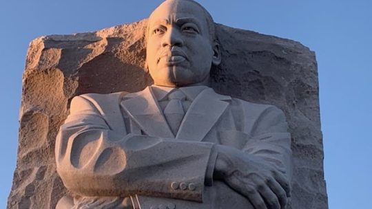 mlk statue