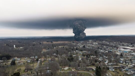 mushroom cloud over east palestine ohio after Norfolk Southern train derailment