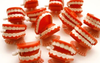 a lot of rattling teeth, funny teeth in communication, signifying a lot of talking or comments