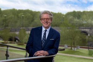 Aflac Chairman and CEO Dan Amos: Longest-Tenured CEO in Fortune 250